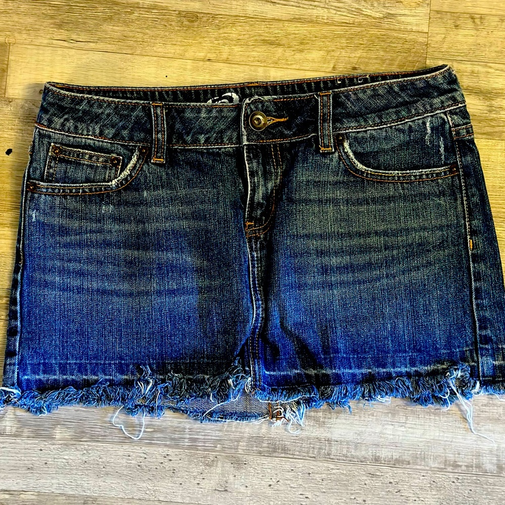 Bullhead brand skirt